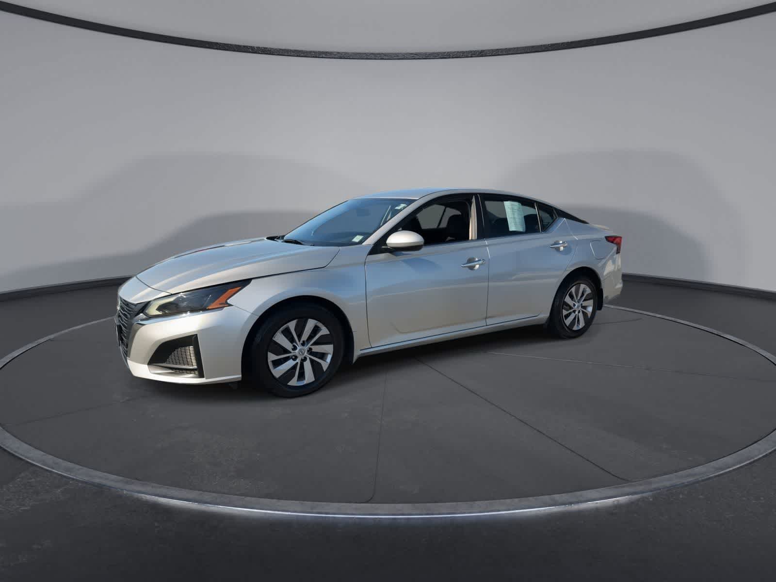 Thumbnail: 2023 Nissan Altima - 4