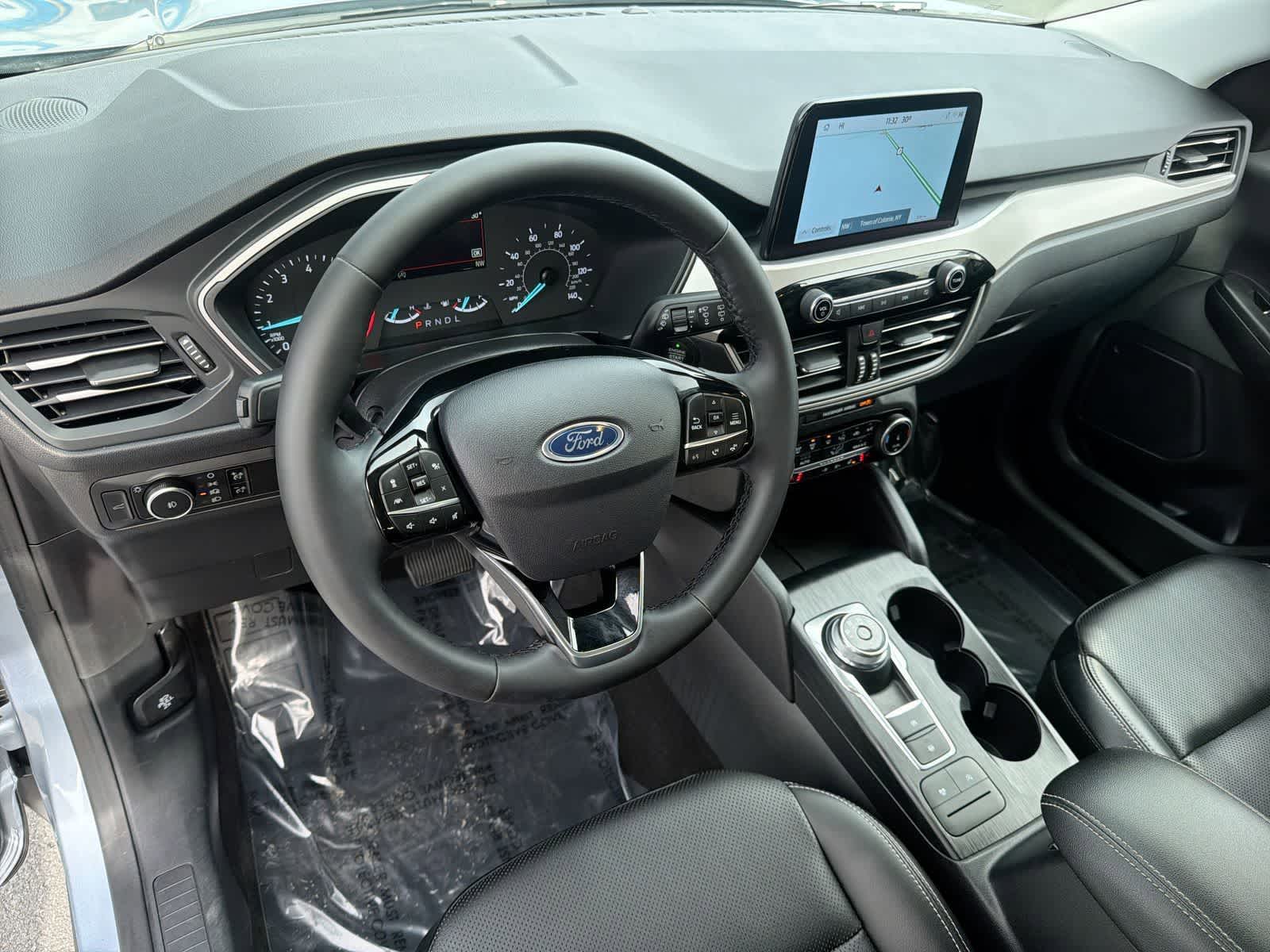 Thumbnail: 2022 Ford Escape - 10