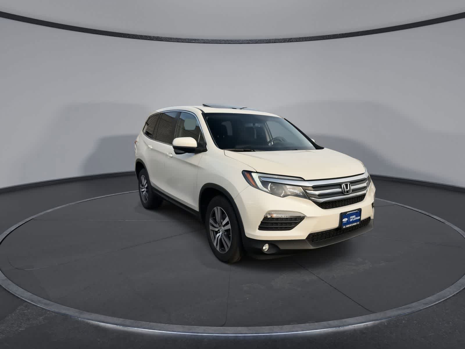Thumbnail: 2018 Honda Pilot - 2