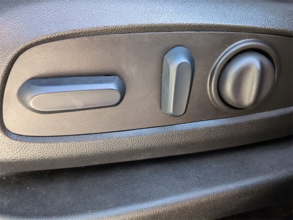 Thumbnail: 2022 Chevrolet Equinox - 18