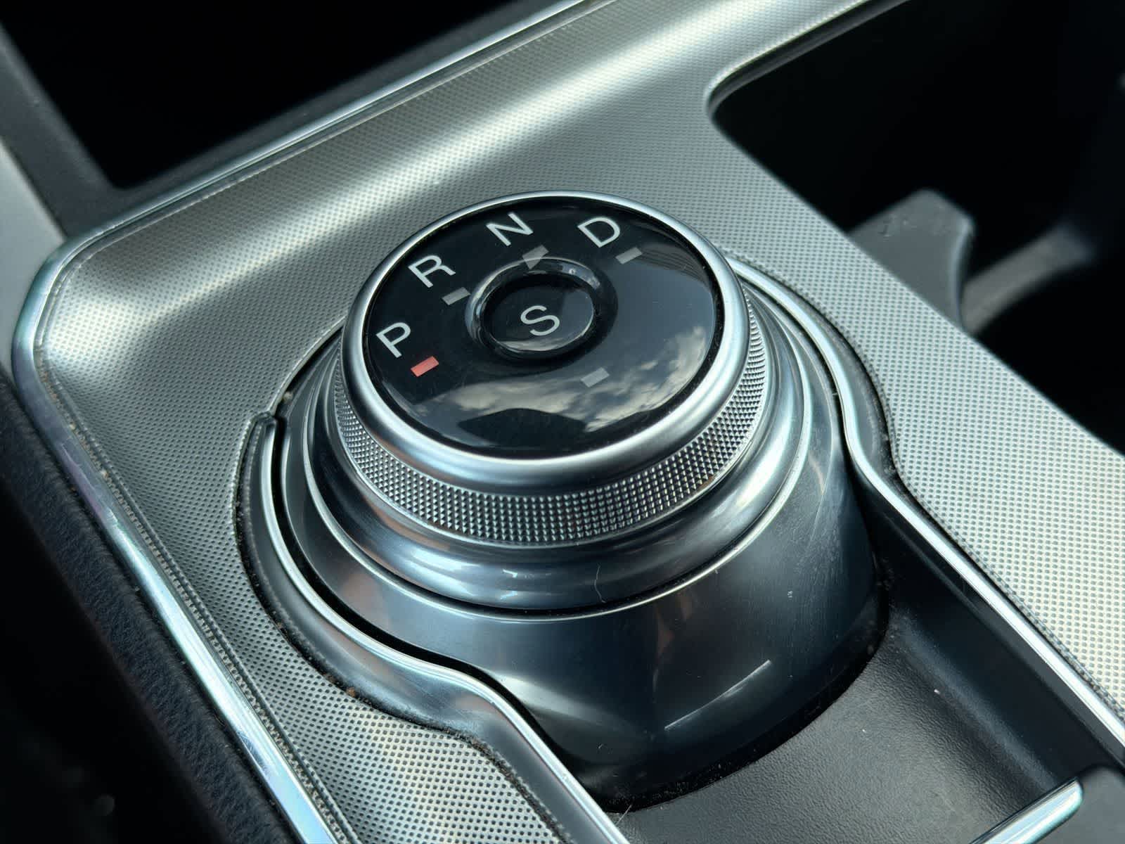 Thumbnail: 2022 Ford Edge - 33