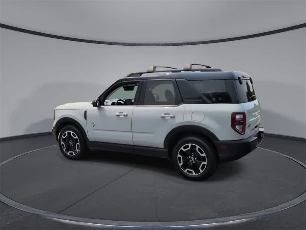 Thumbnail: 2021 Ford Bronco Sport - 6