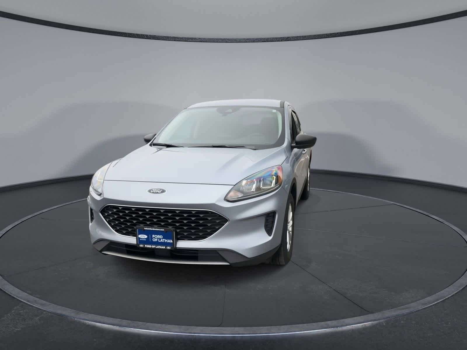 Thumbnail: 2022 Ford Escape - 3