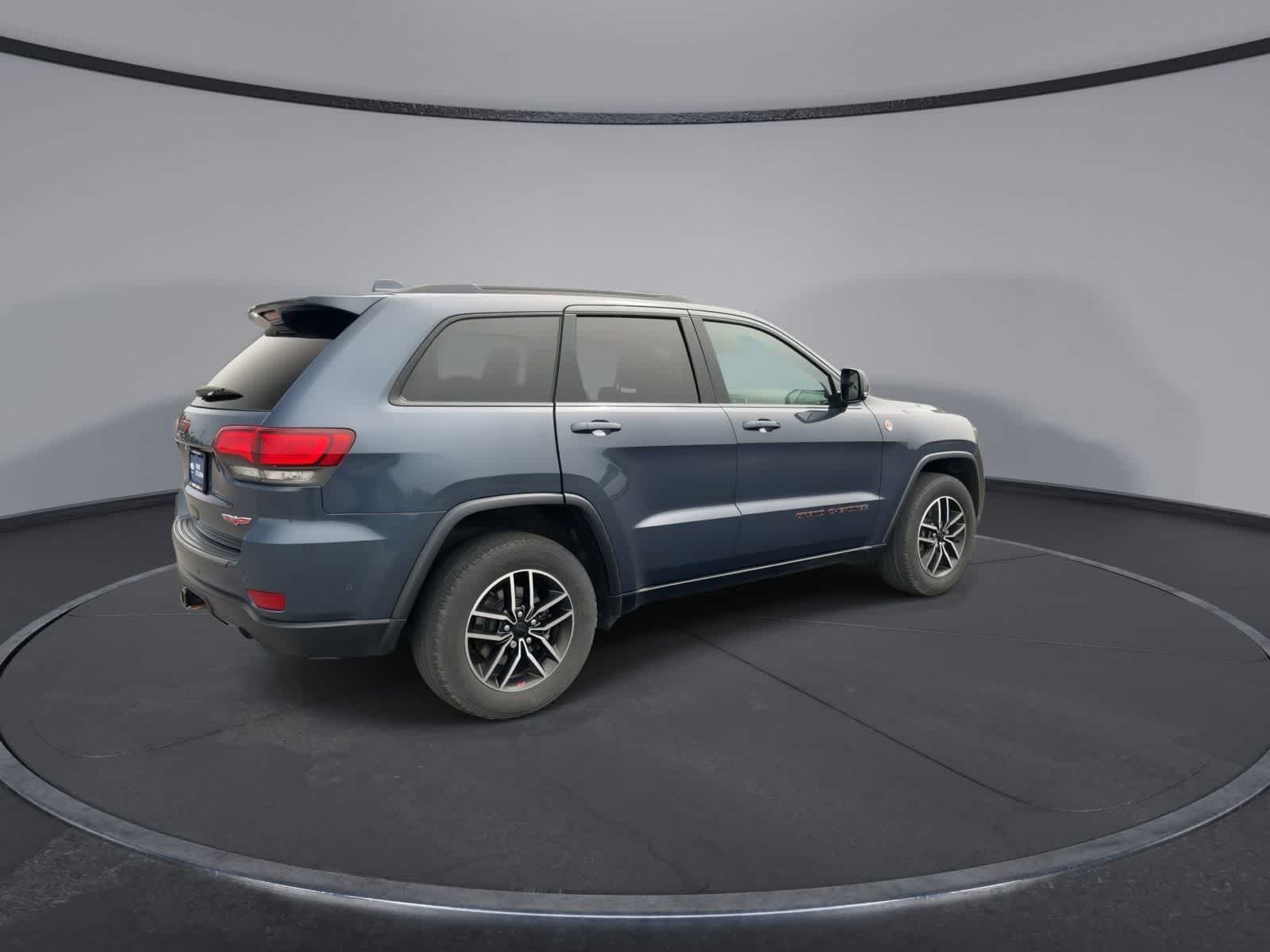 Thumbnail: 2021 Jeep Grand Cherokee - 8