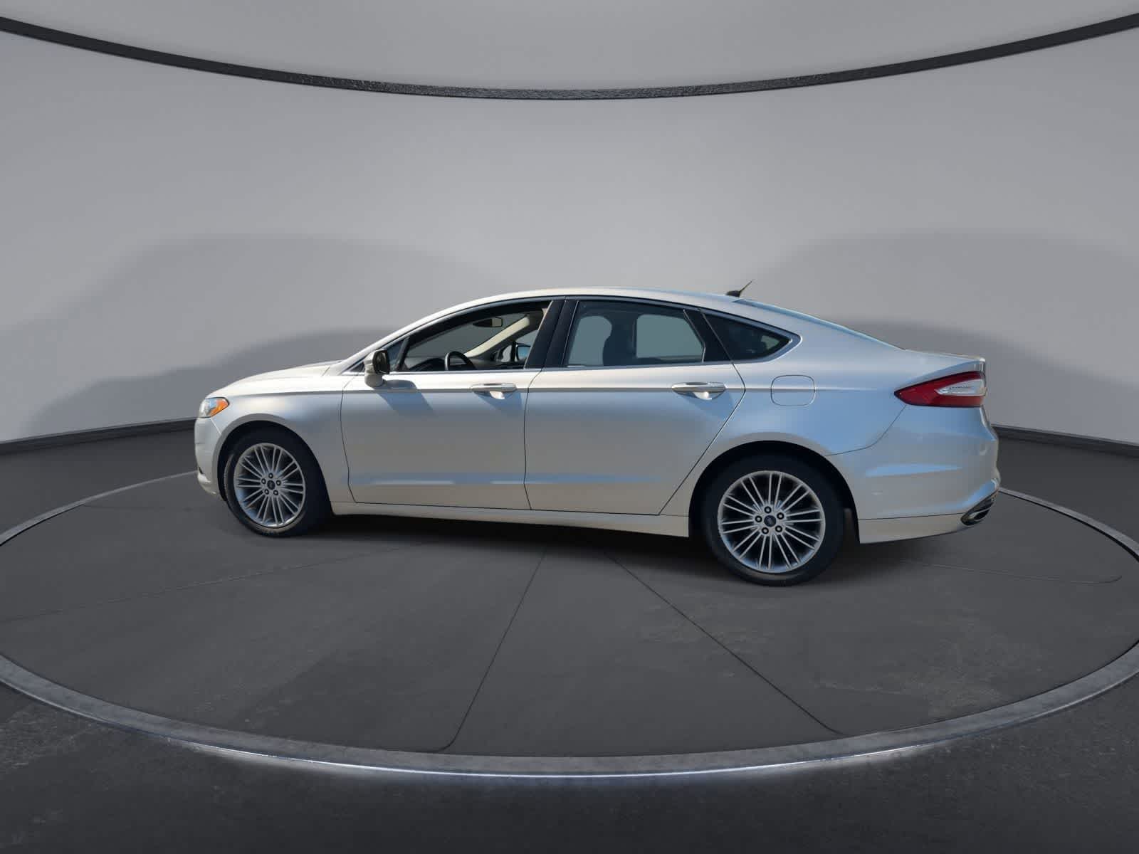 Thumbnail: 2016 Ford Fusion - 5