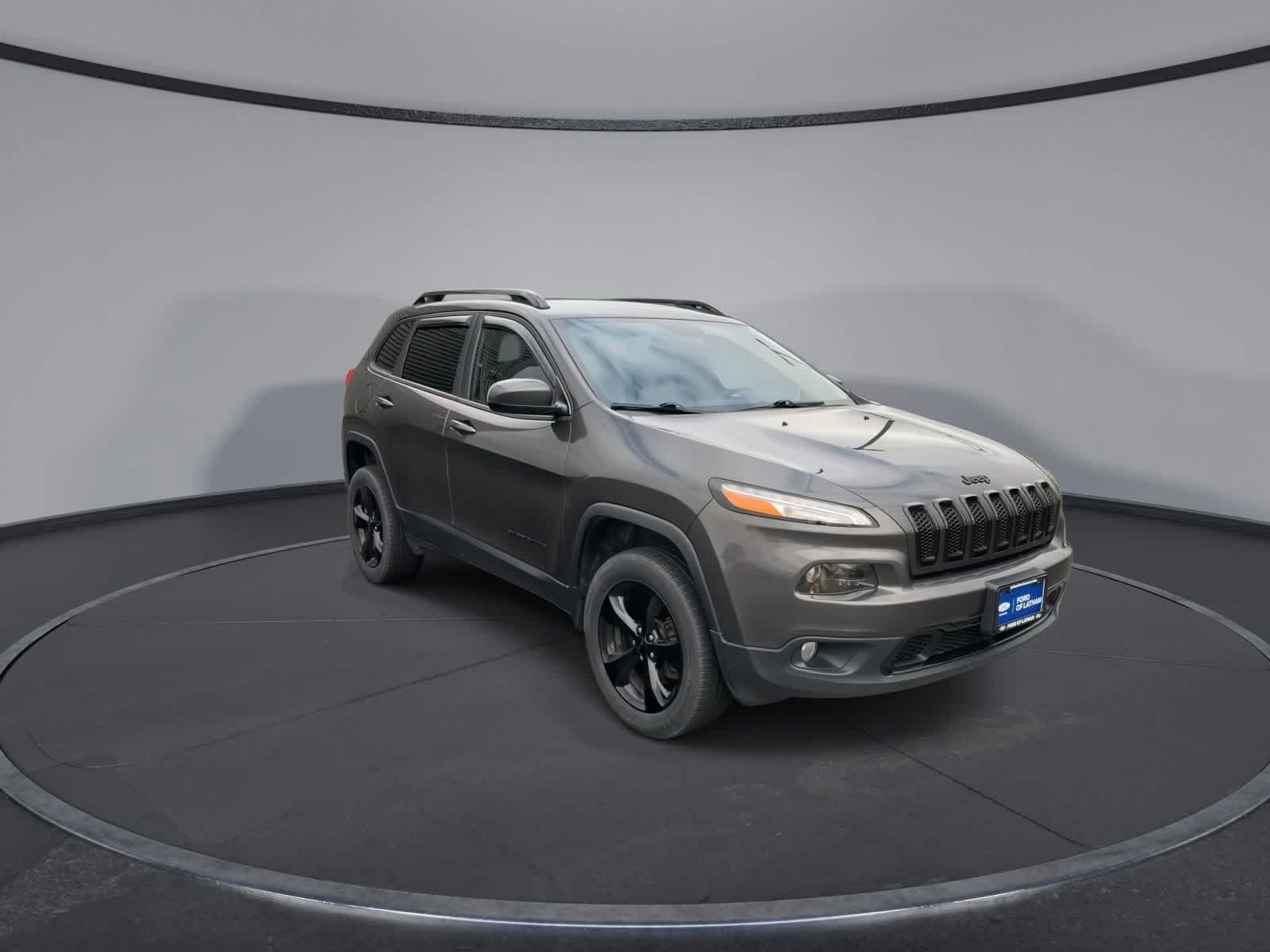 Thumbnail: 2016 Jeep Cherokee - 2