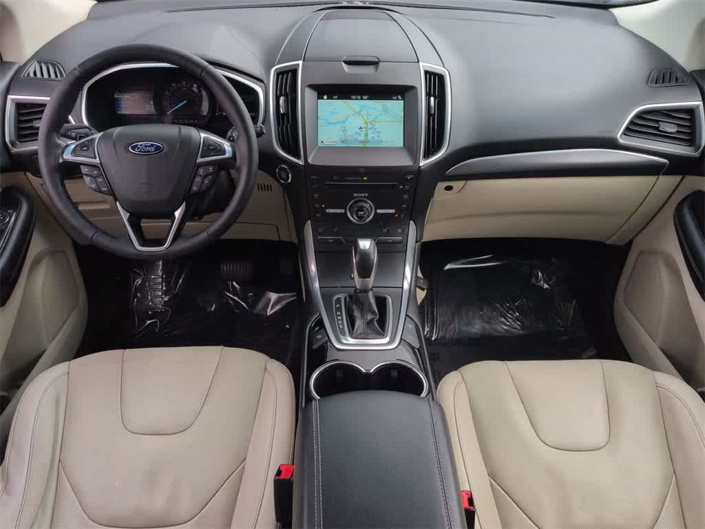 Thumbnail: 2016 Ford Edge - 16