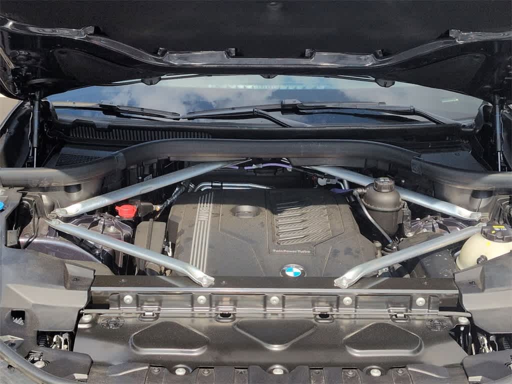 Thumbnail: 2021 BMW X6 - 14