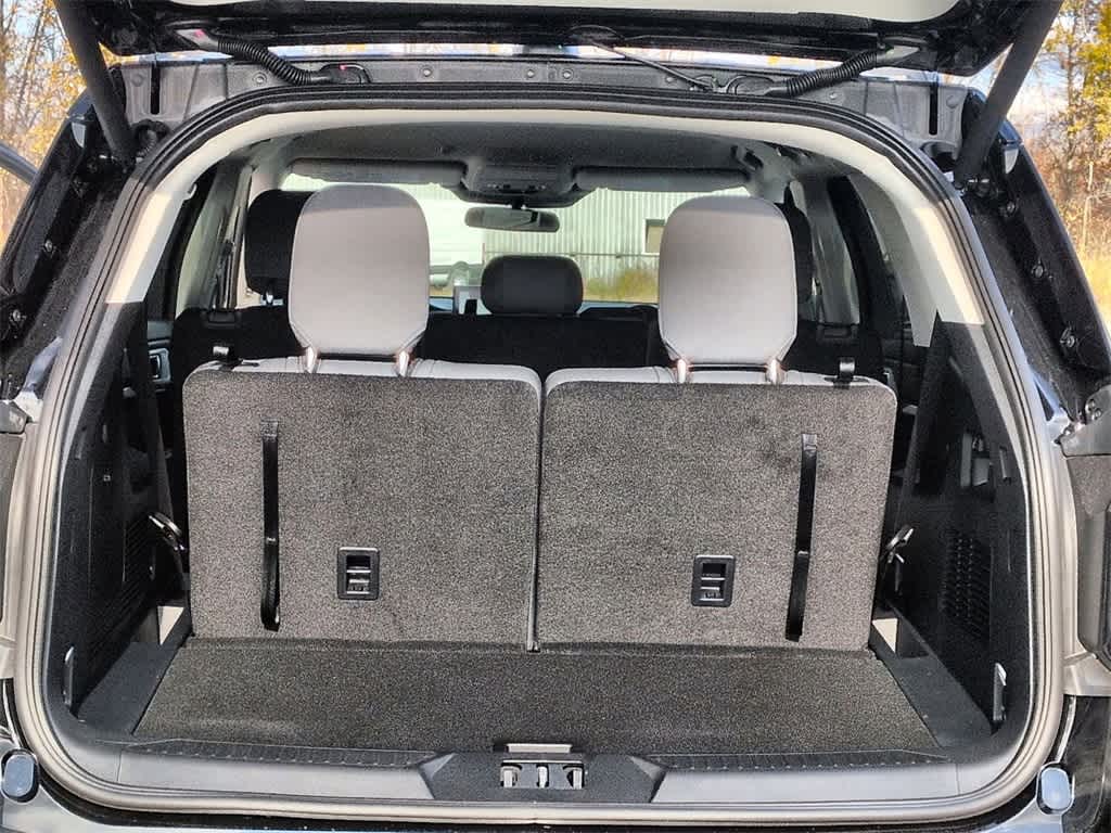 Thumbnail: 2026 Ford Explorer - 35