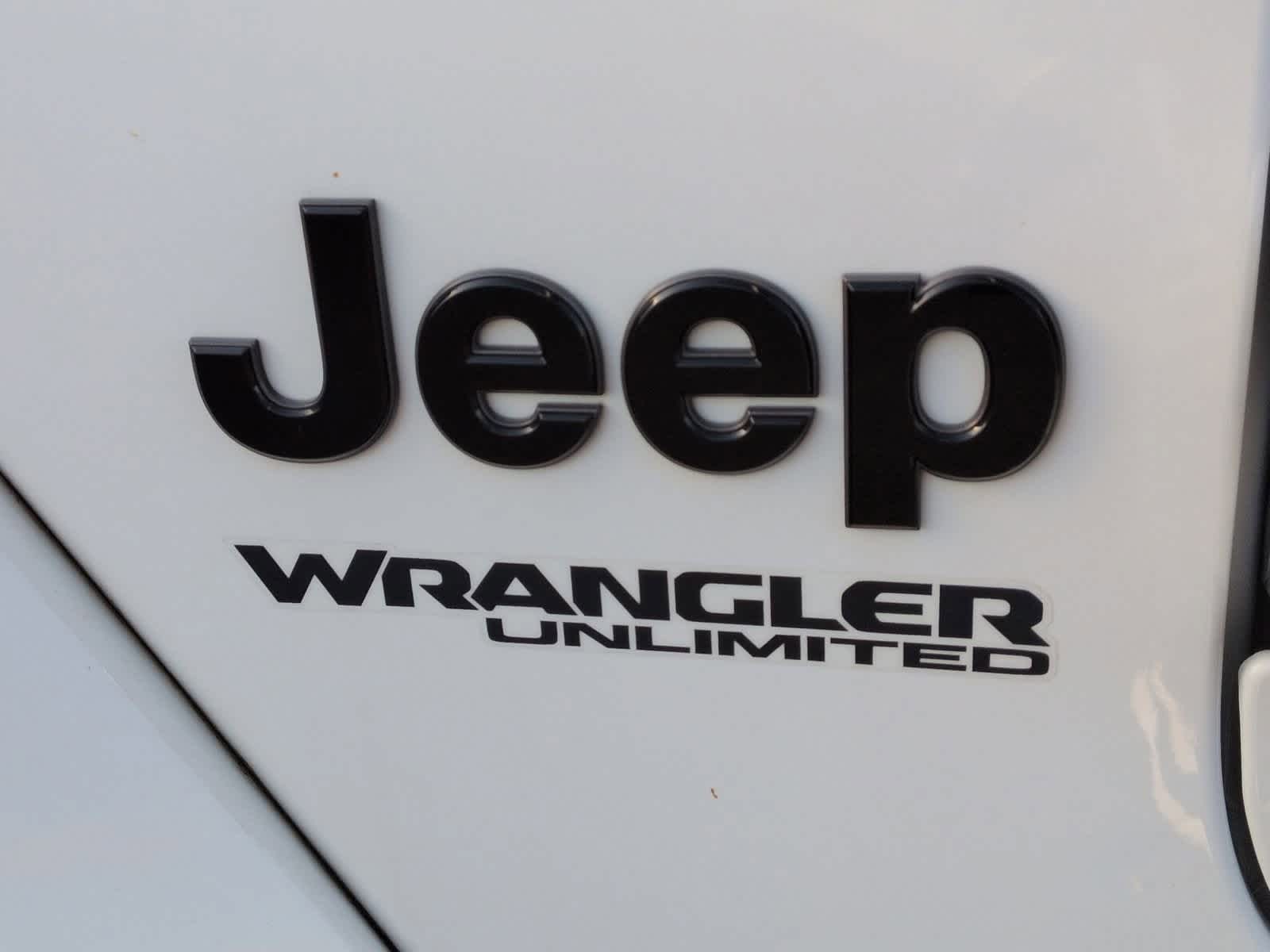 Thumbnail: 2021 Jeep Wrangler - 12