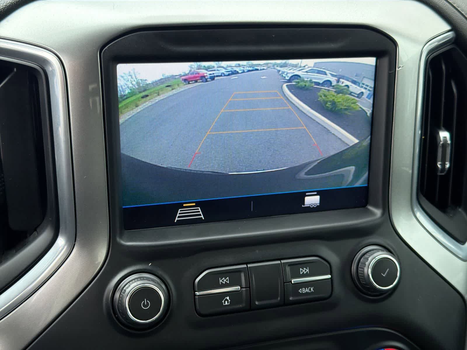 Thumbnail: 2019 Chevrolet Silverado 1500 - 28