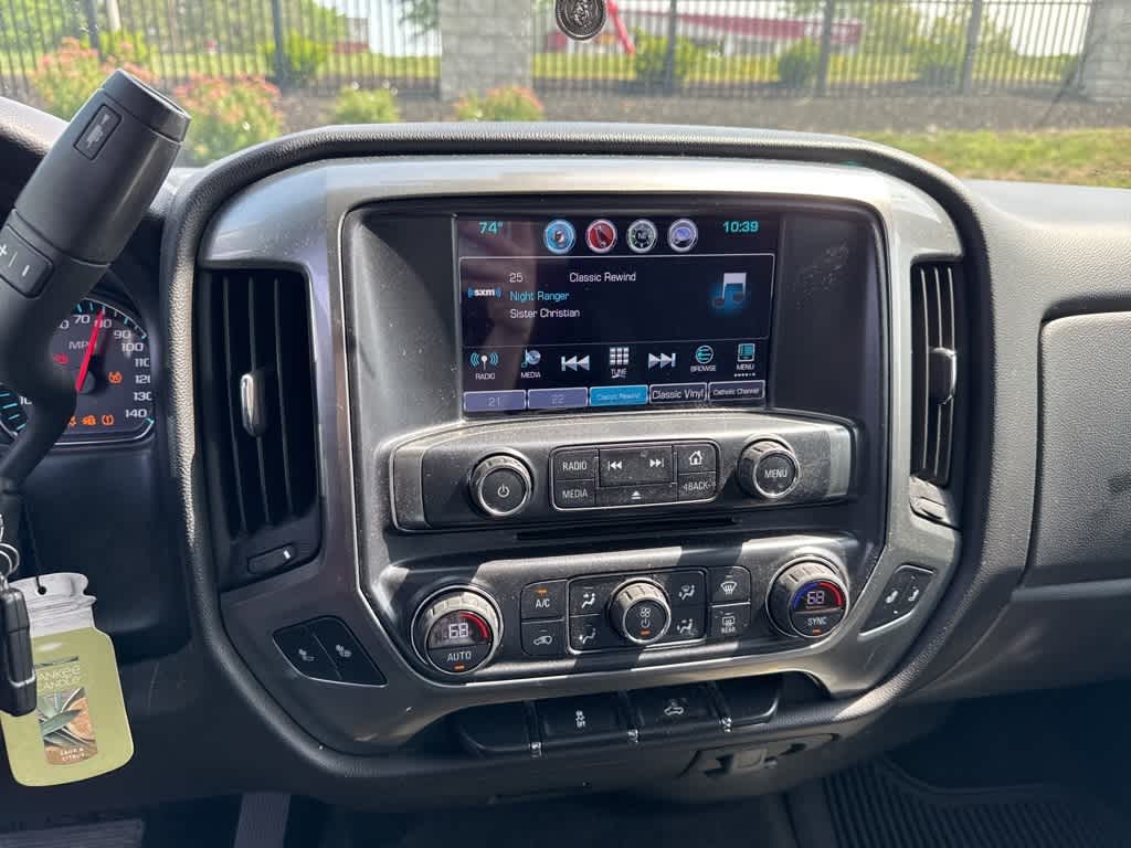 Thumbnail: 2017 Chevrolet Silverado 1500 - 6