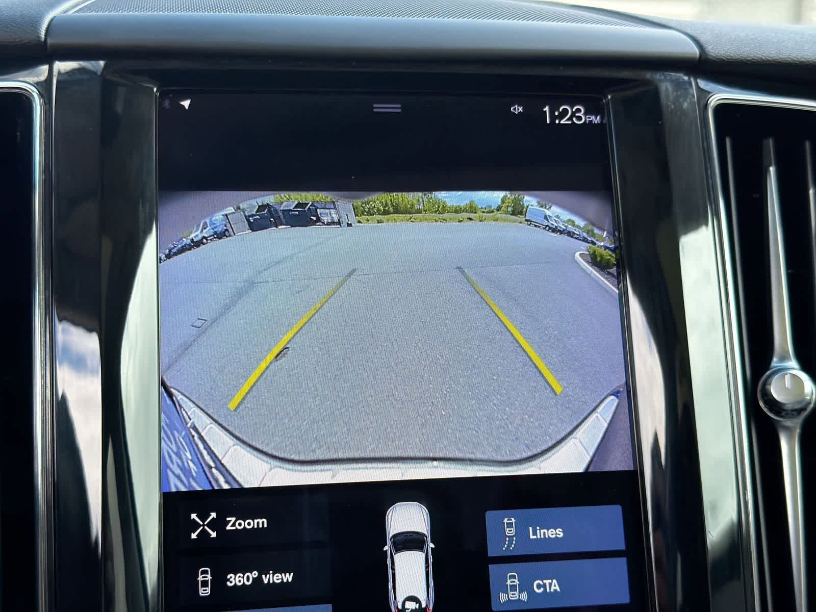 Thumbnail: 2021 Volvo XC60 - 30