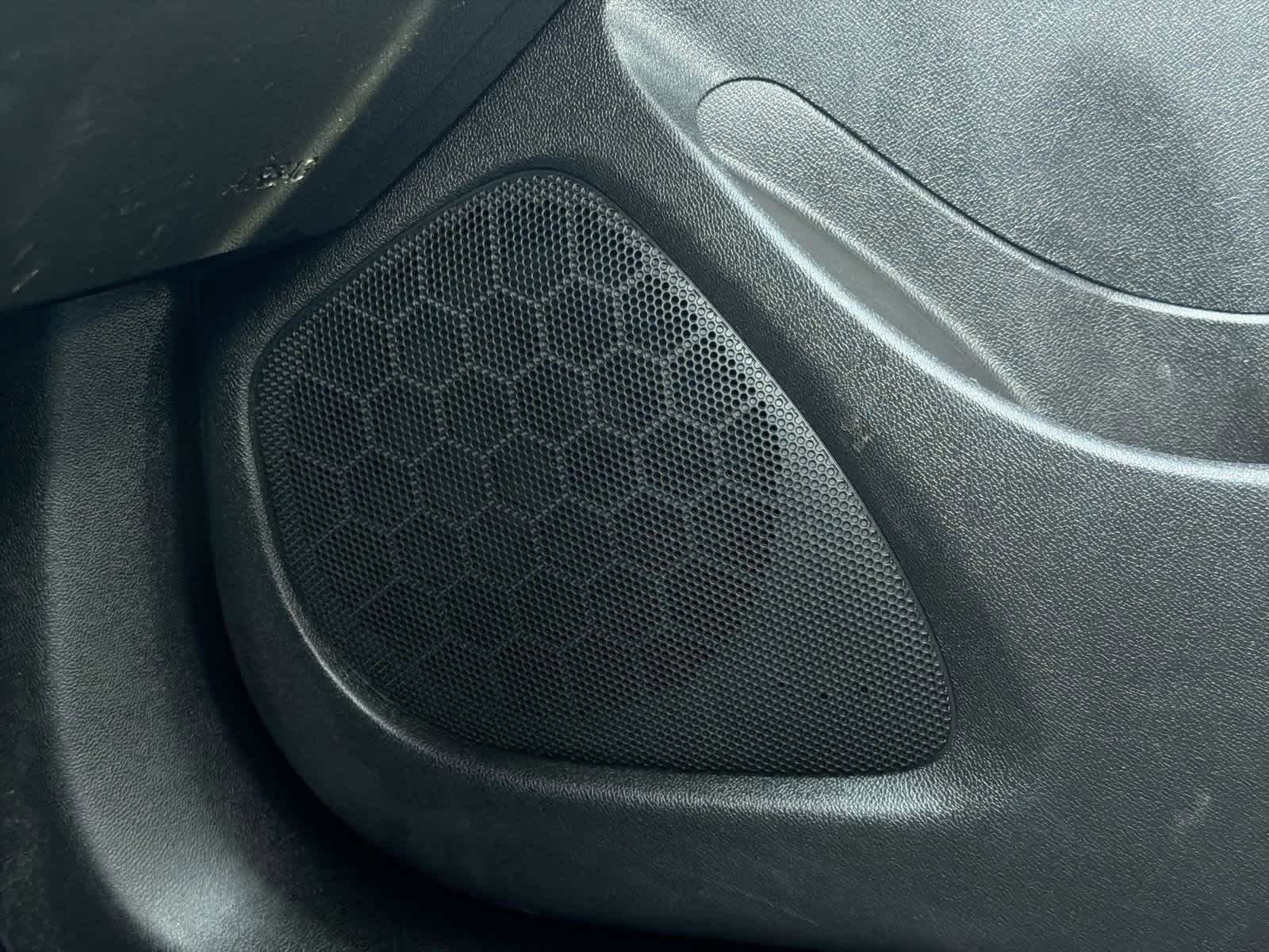 Thumbnail: 2017 Chevrolet Malibu - 30