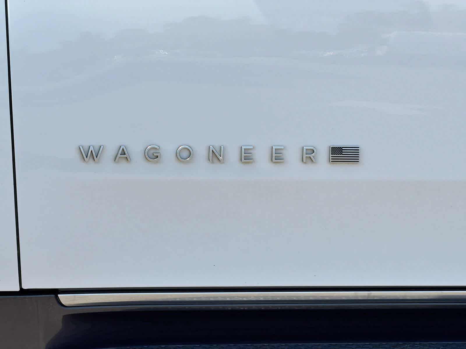 Thumbnail: 2022 Jeep Wagoneer - 12