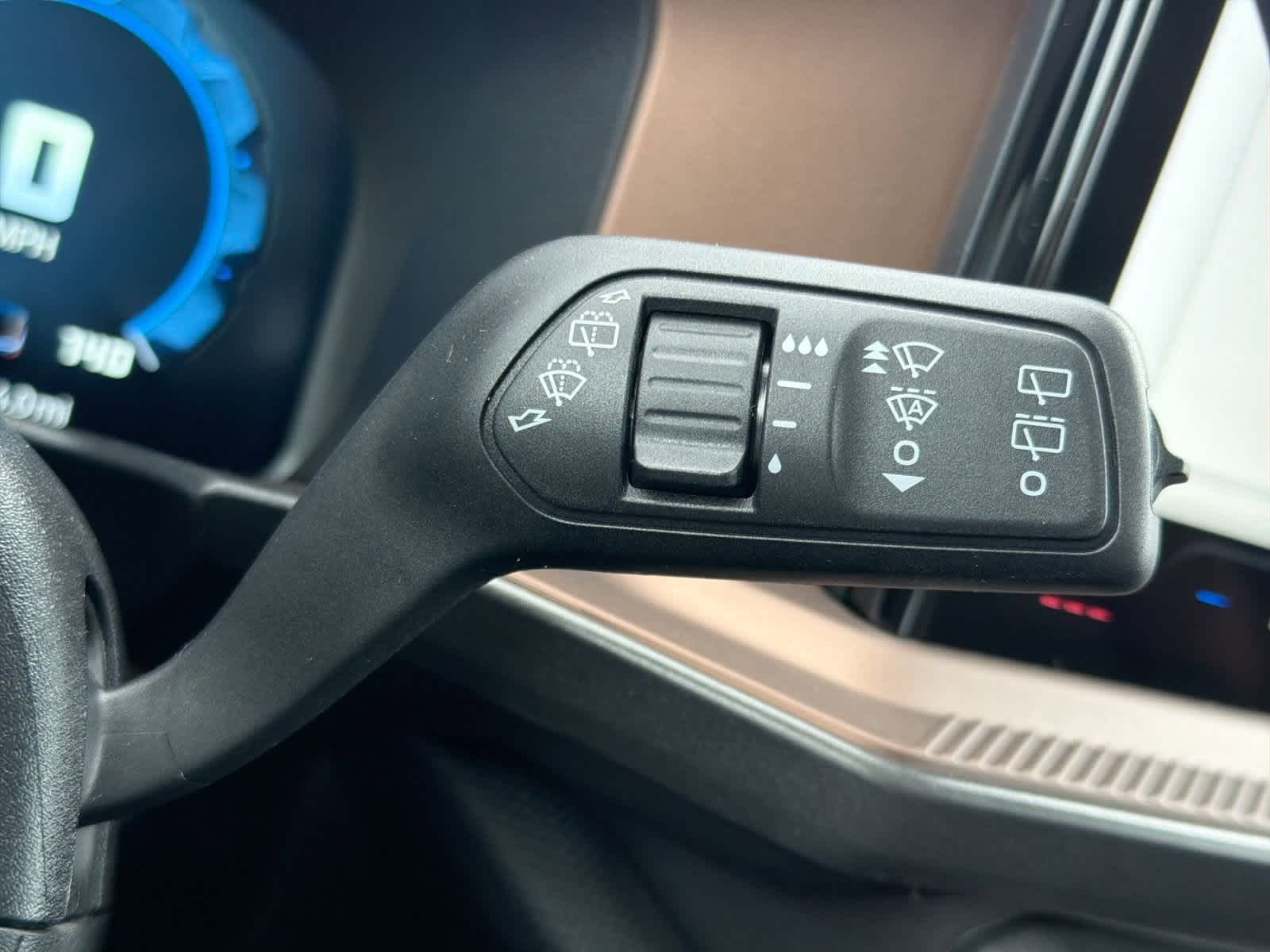 Thumbnail: 2025 Ford Bronco Sport - 26