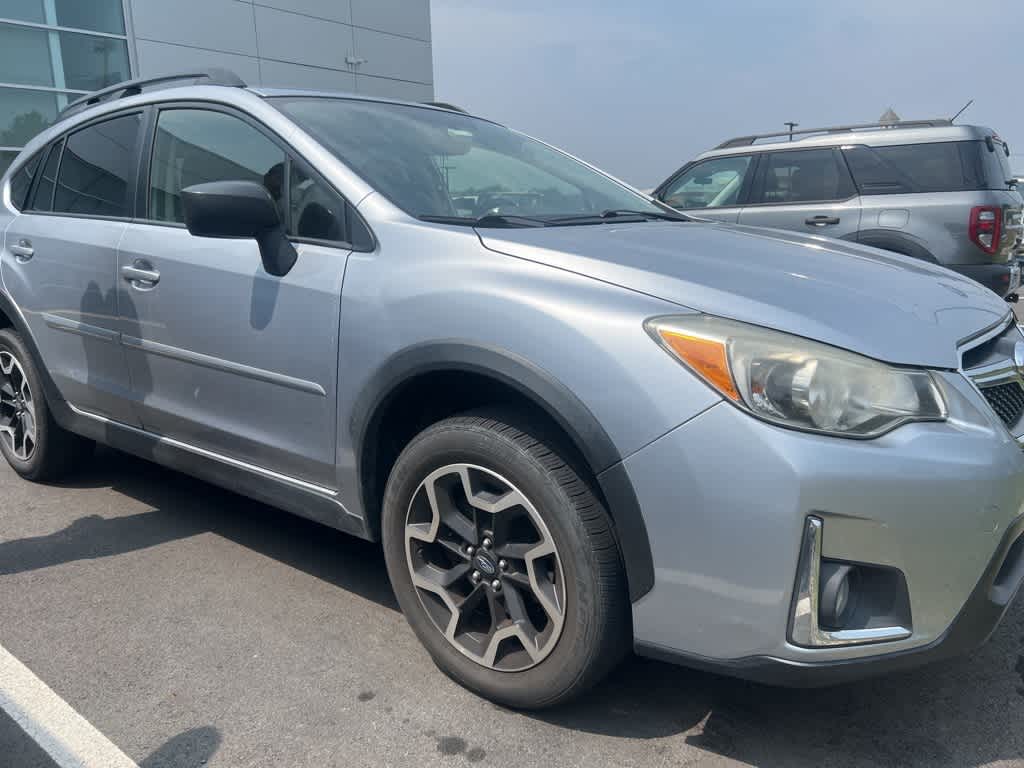Thumbnail: 2016 Subaru Crosstrek - 4