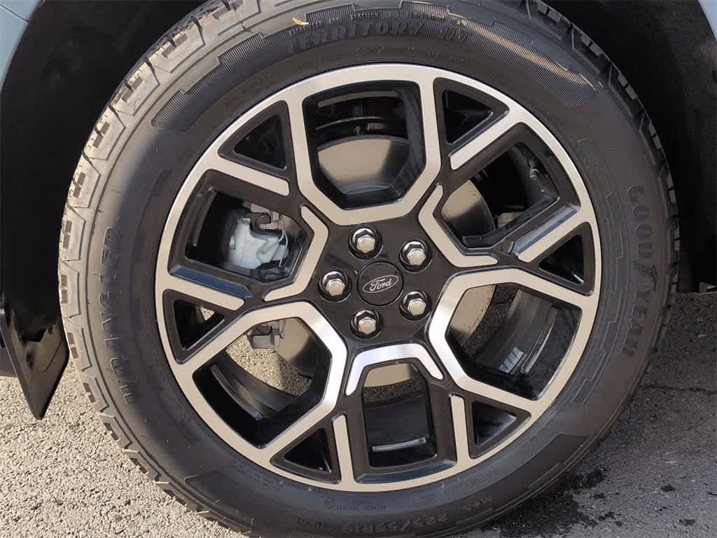 Thumbnail: 2025 Ford Maverick - 14