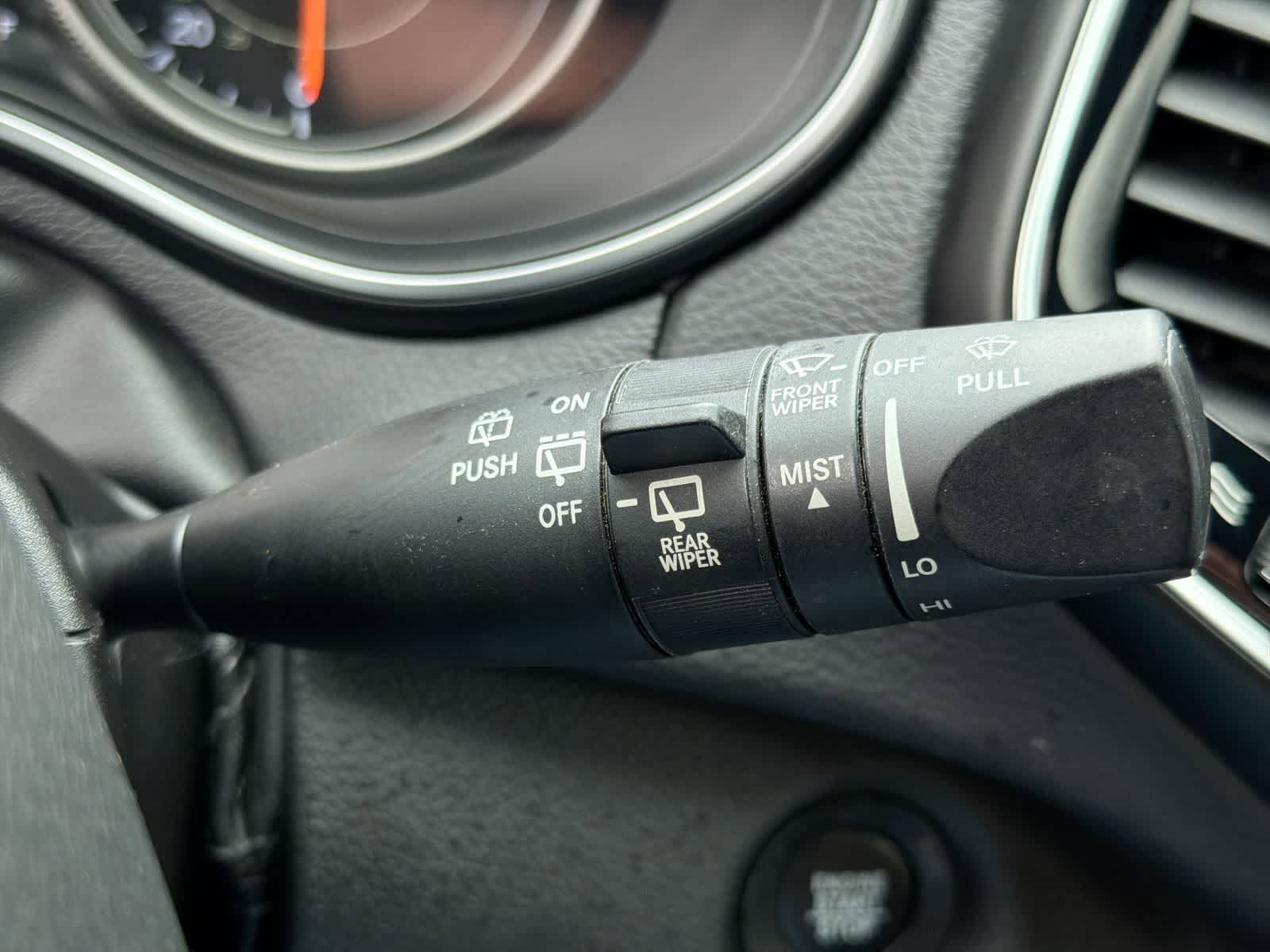 Thumbnail: 2019 Jeep Cherokee - 26