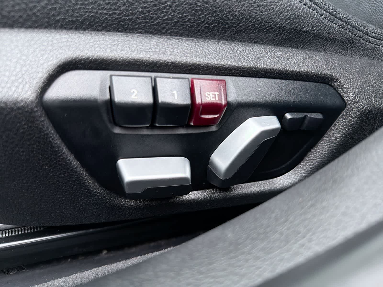 Thumbnail: 2018 BMW 3 Series - 18