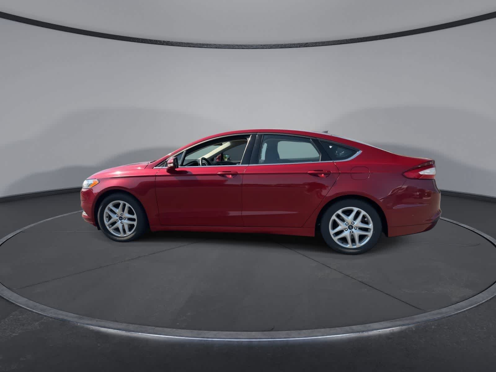 Thumbnail: 2016 Ford Fusion - 4