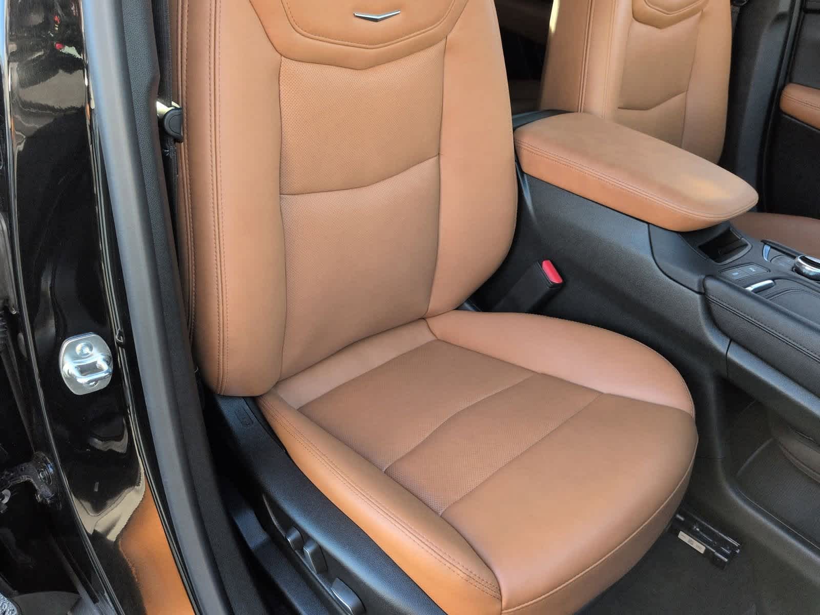 Thumbnail: 2025 Cadillac XT5 - 24