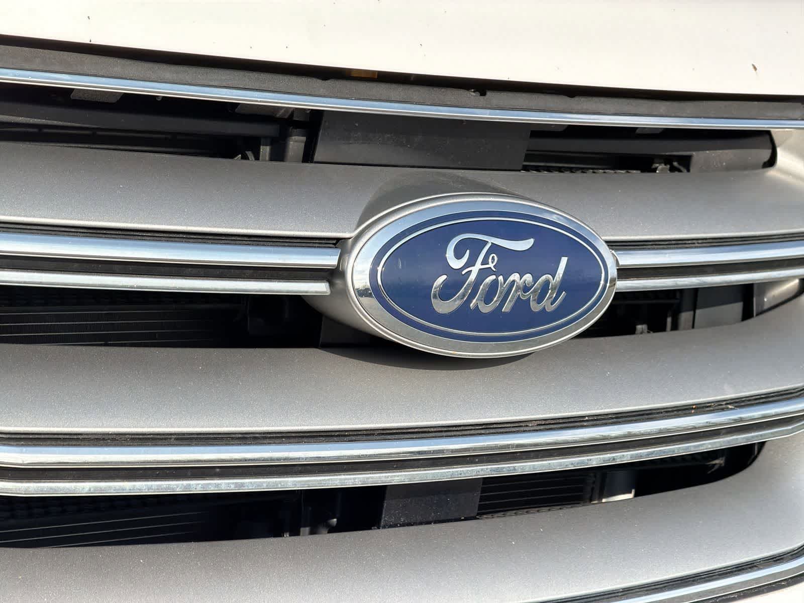 Thumbnail: 2016 Ford Edge - 12