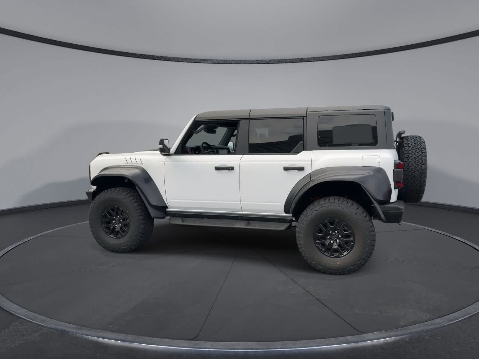 Thumbnail: 2026 Ford Bronco - 5