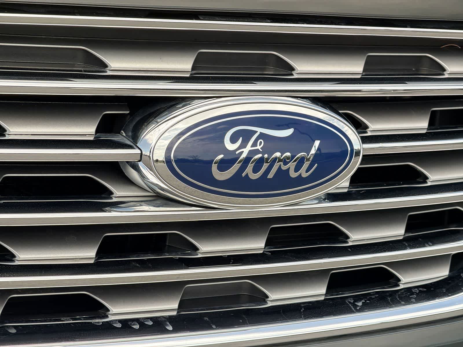 Thumbnail: 2022 Ford Edge - 12