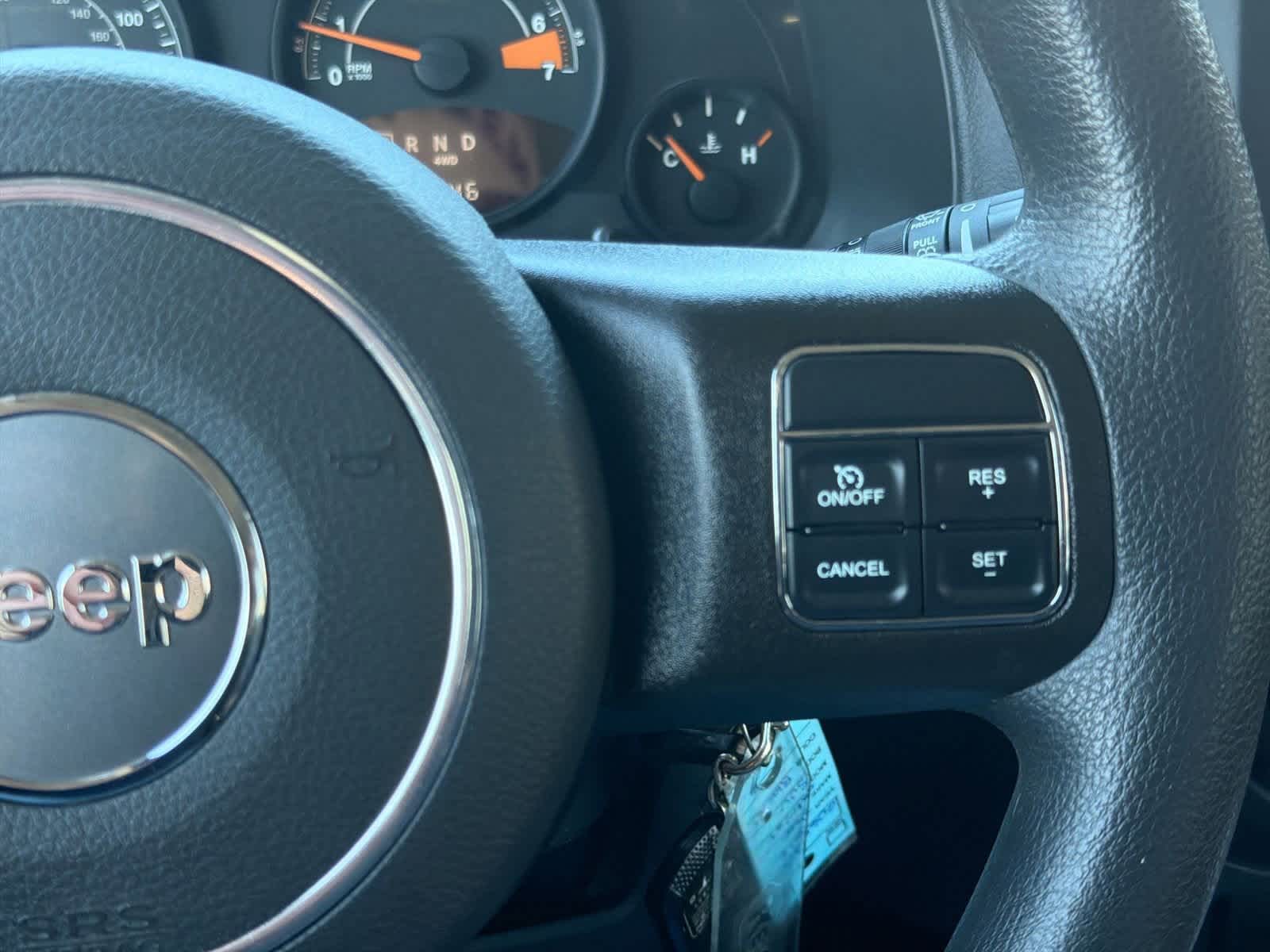 Thumbnail: 2016 Jeep Patriot - 25