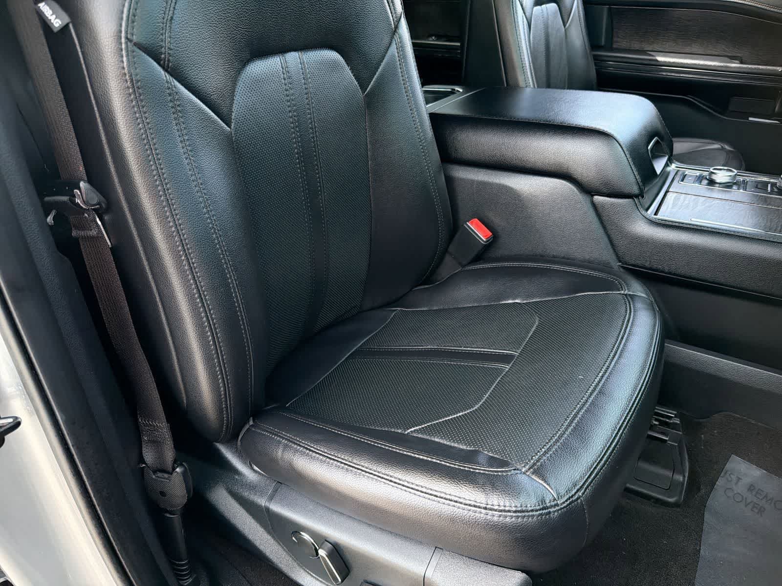 Thumbnail: 2021 Ford Expedition MAX - 22