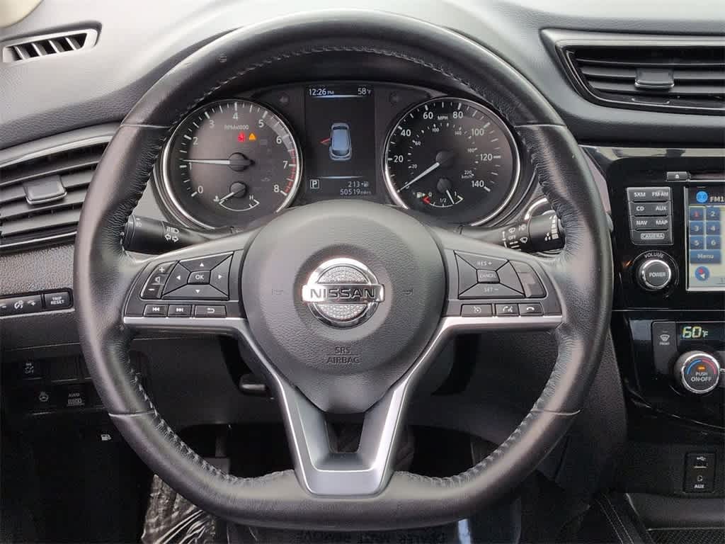 Thumbnail: 2017 Nissan Rogue Sport - 23