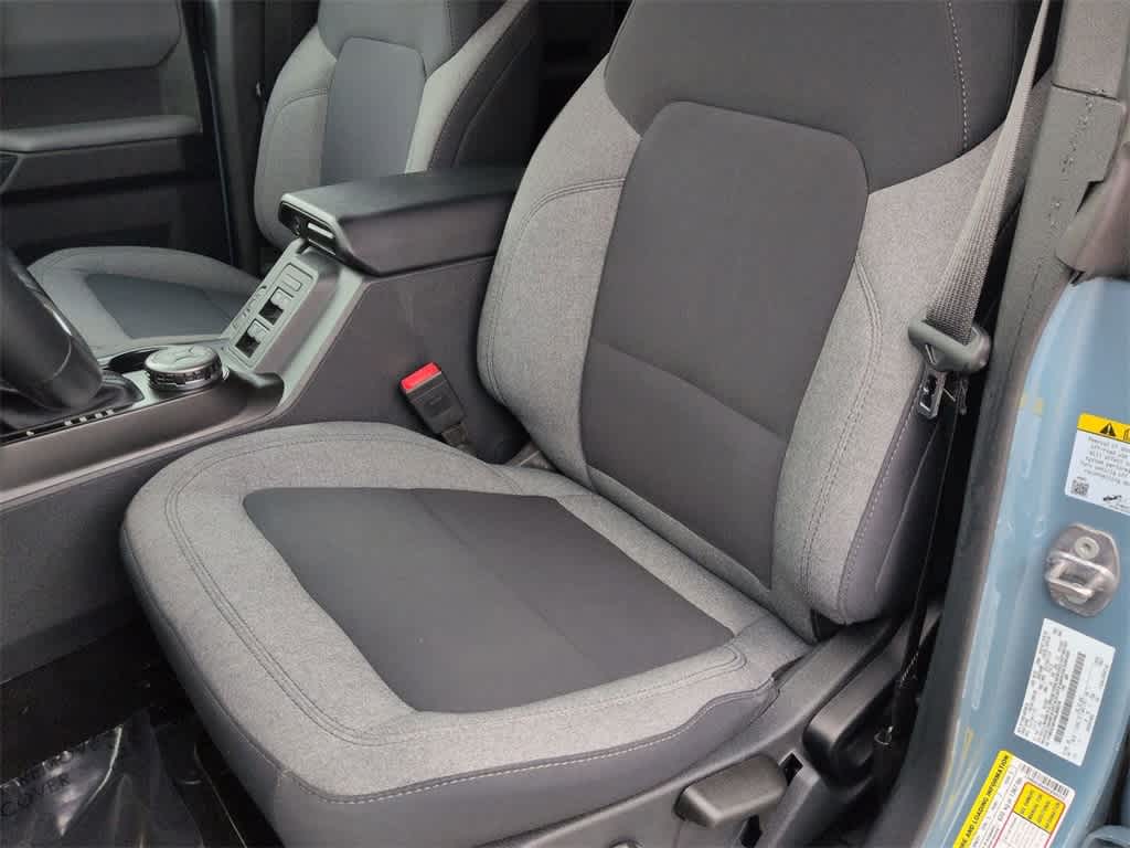 Thumbnail: 2022 Ford Bronco - 17