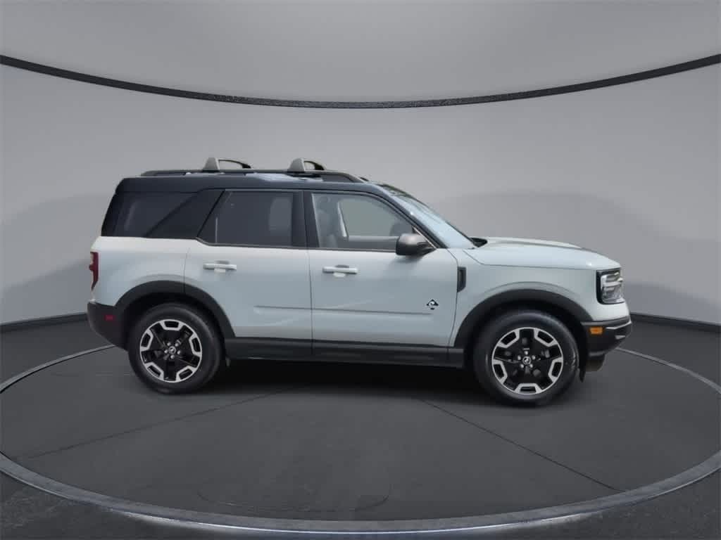 Thumbnail: 2021 Ford Bronco Sport - 9