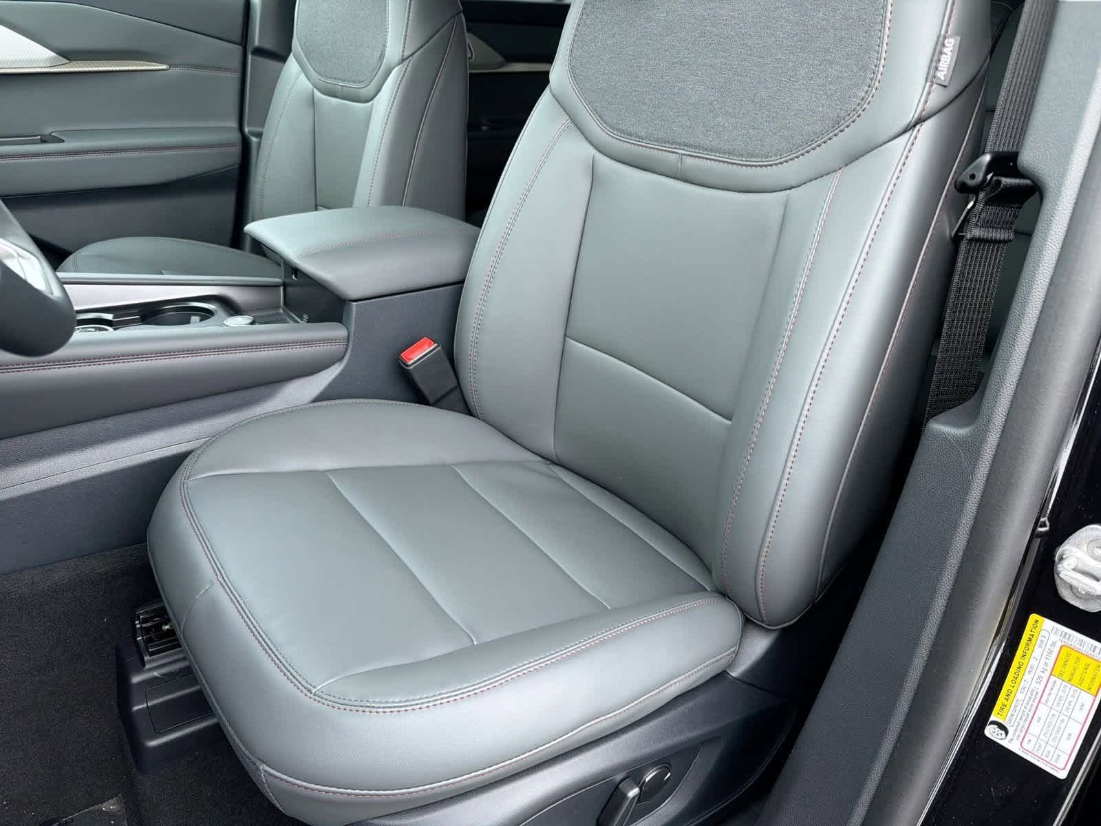 Thumbnail: 2026 Ford Explorer - 17