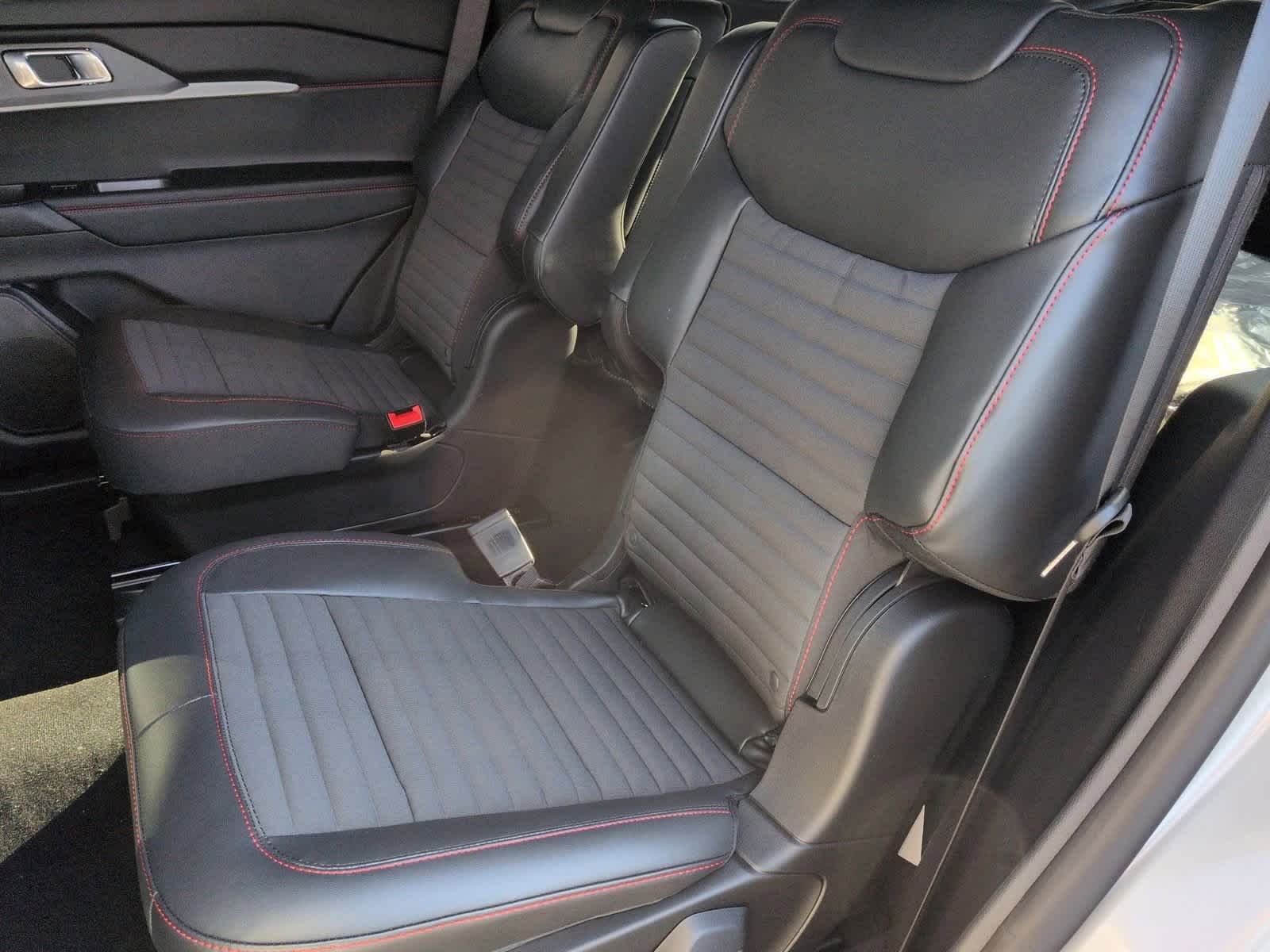 Thumbnail: 2026 Ford Explorer - 20