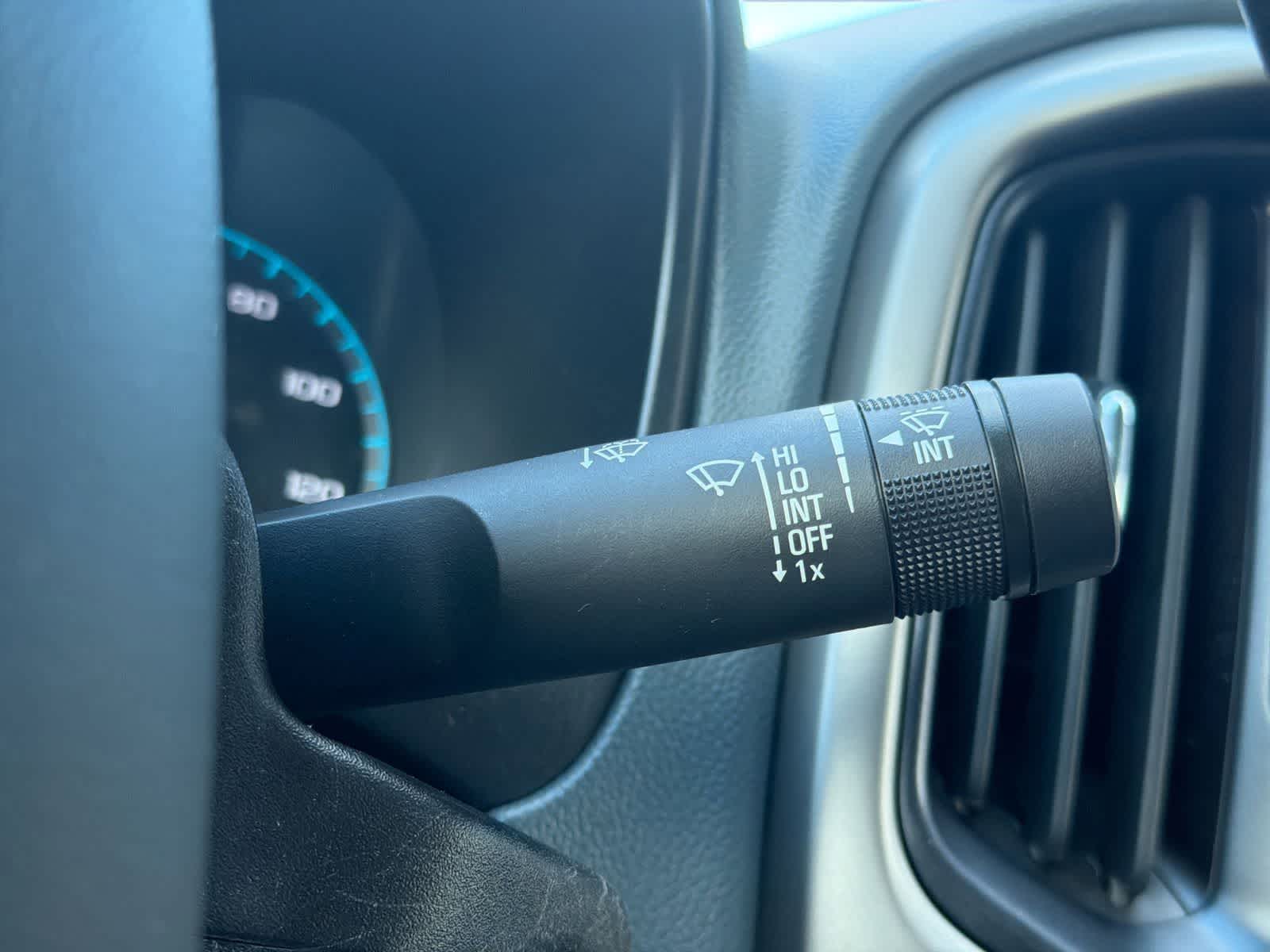 Thumbnail: 2020 Chevrolet Colorado - 26