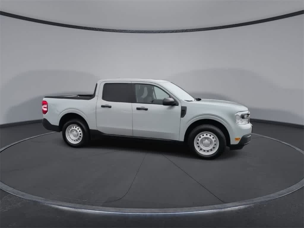 Thumbnail: 2022 Ford Maverick - 9