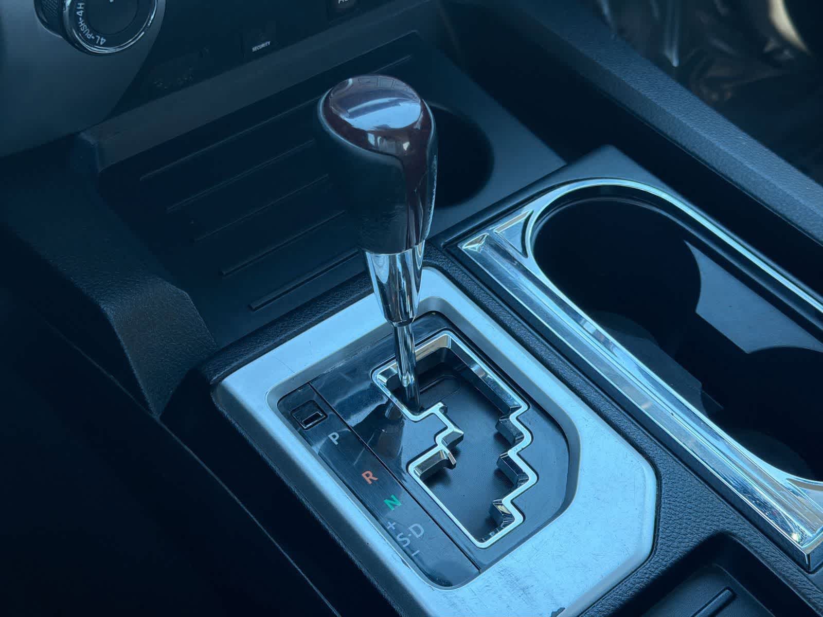 Thumbnail: 2019 Toyota Tundra - 32