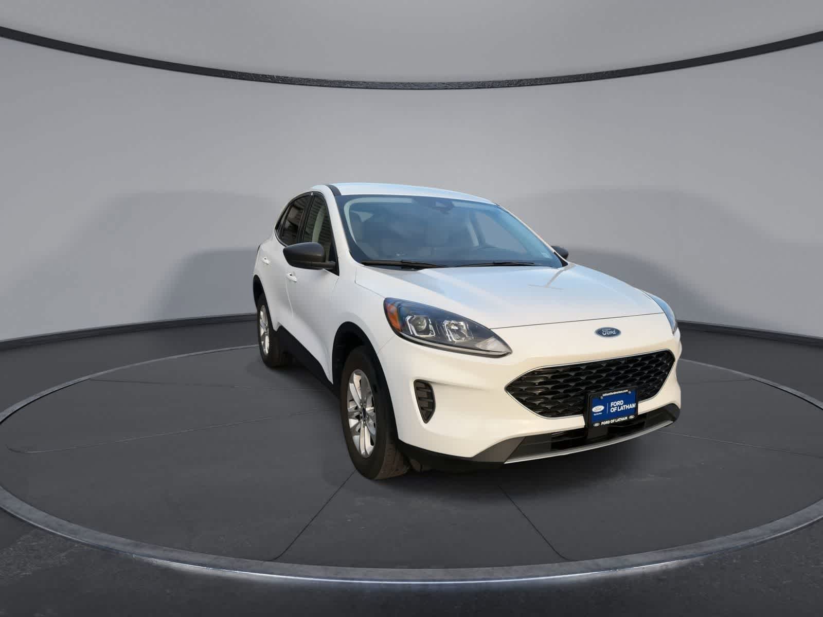 Thumbnail: 2022 Ford Escape - 2