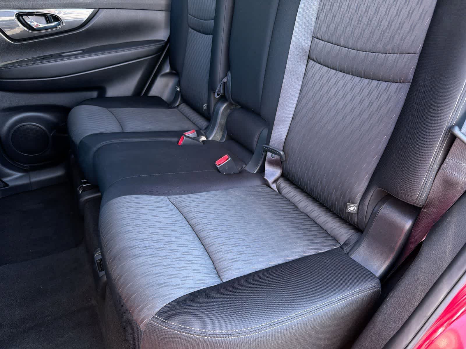 Thumbnail: 2017 Nissan Rogue - 20