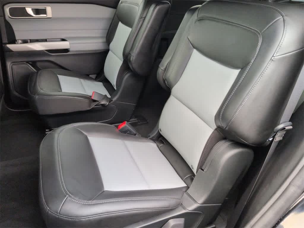 Thumbnail: 2022 Ford Explorer - 20