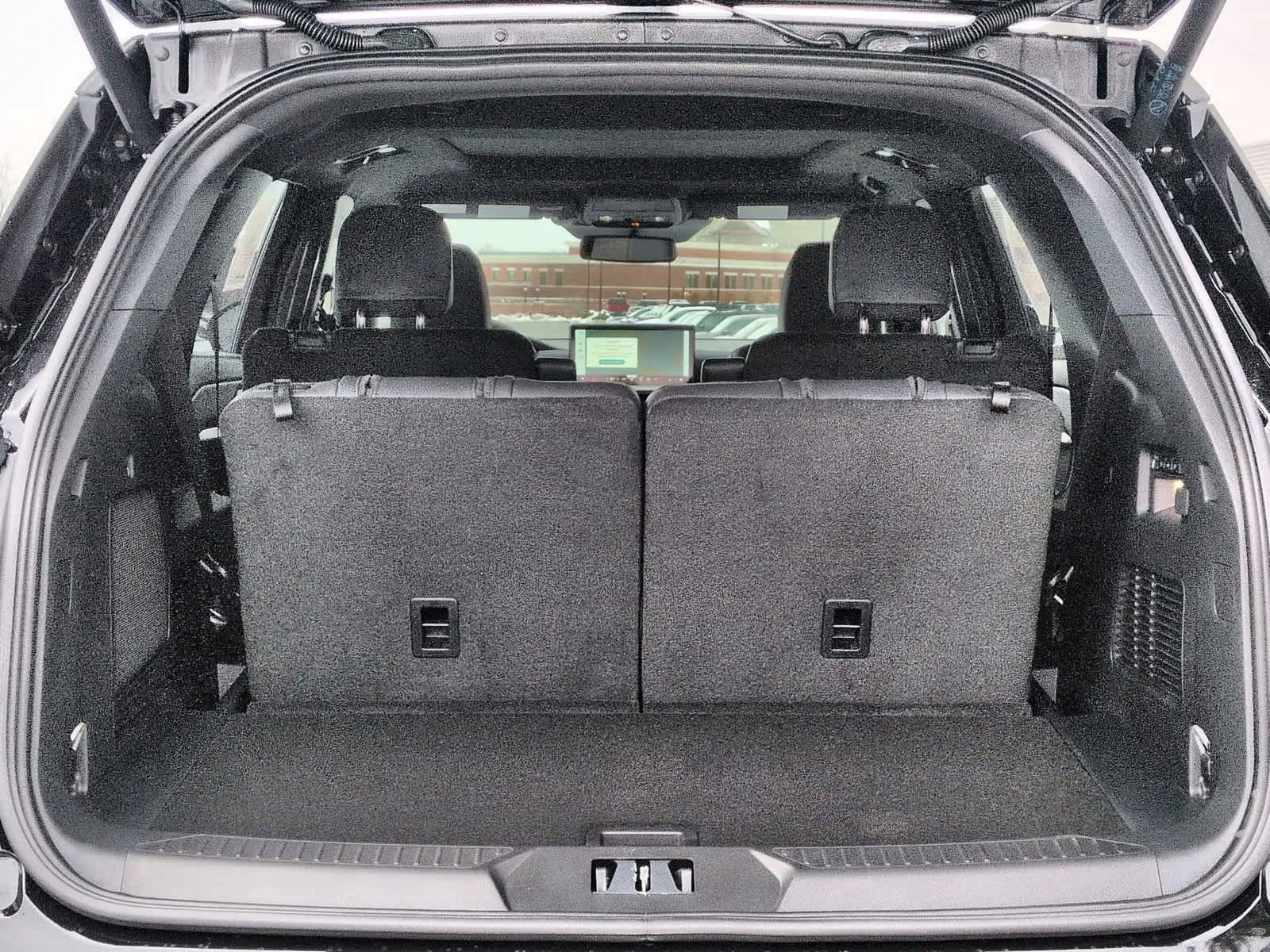 Thumbnail: 2026 Ford Explorer - 40