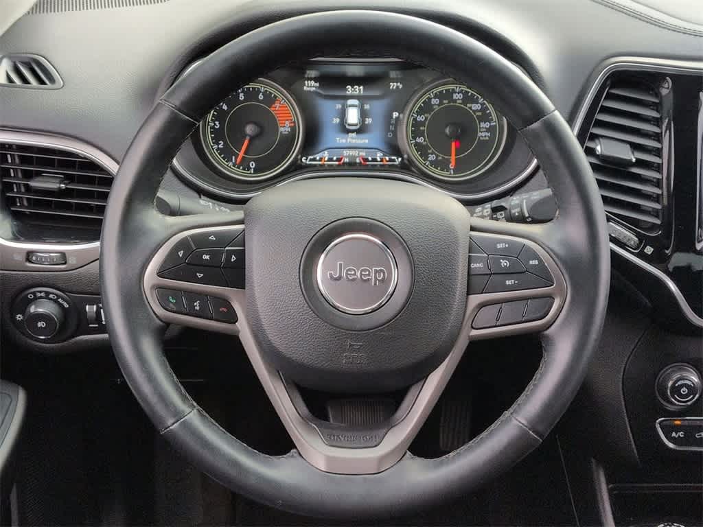 Thumbnail: 2019 Jeep Cherokee - 23