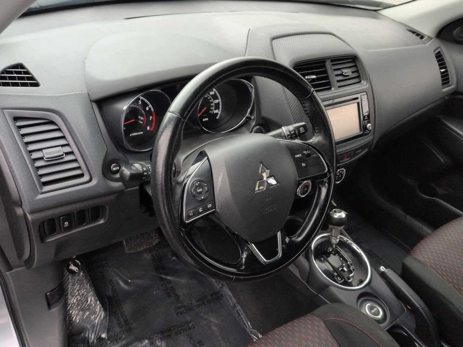 Thumbnail: 2016 Mitsubishi Outlander Sport - 10