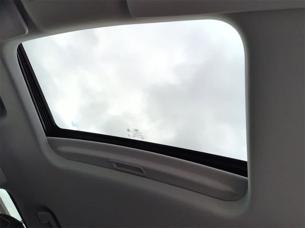 Thumbnail: 2025 Ford Maverick - 20