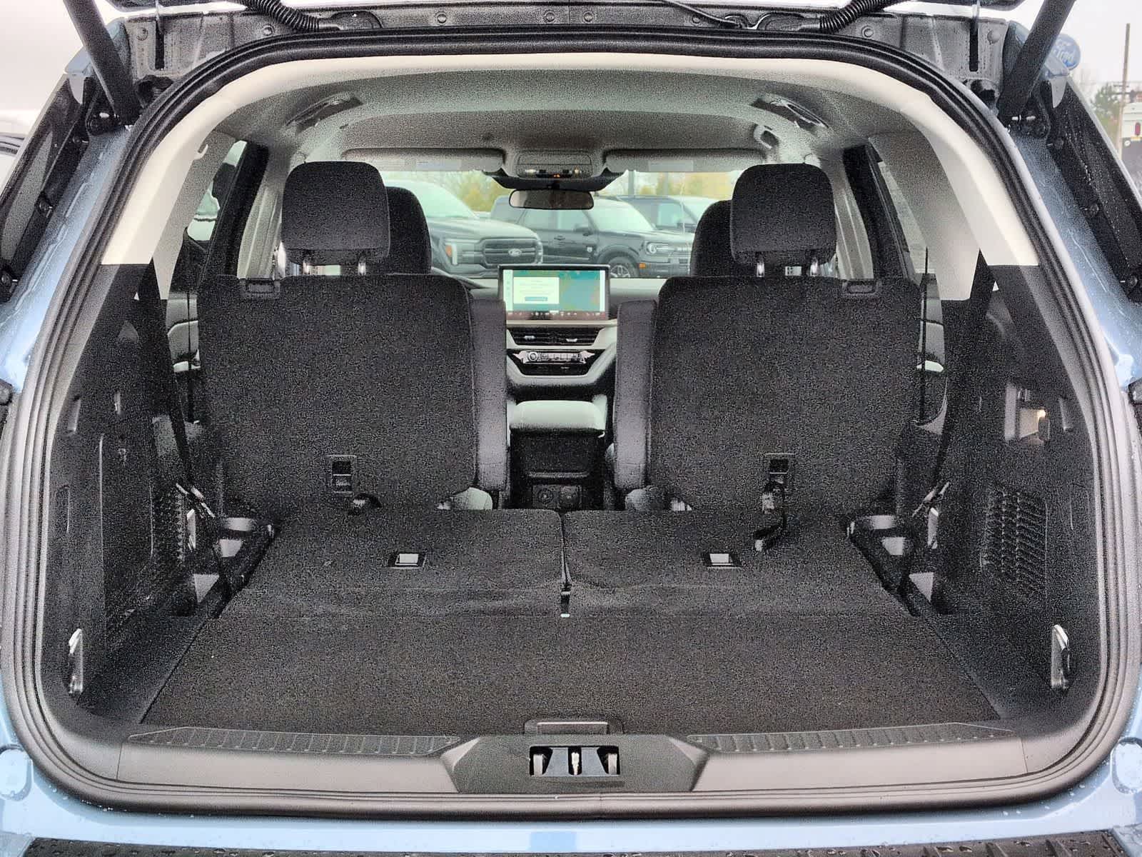 Thumbnail: 2026 Ford Explorer - 35