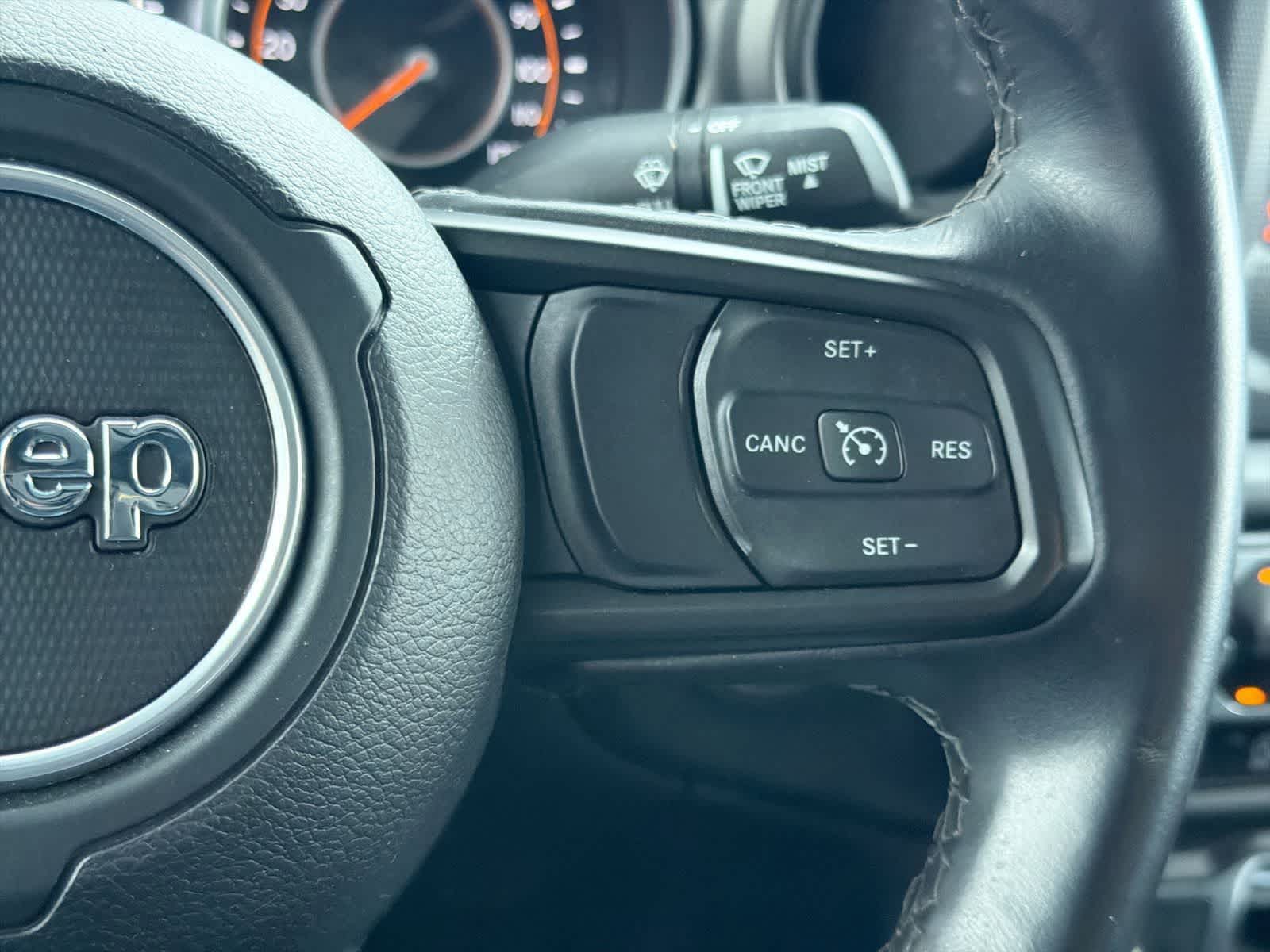 Thumbnail: 2021 Jeep Gladiator - 26