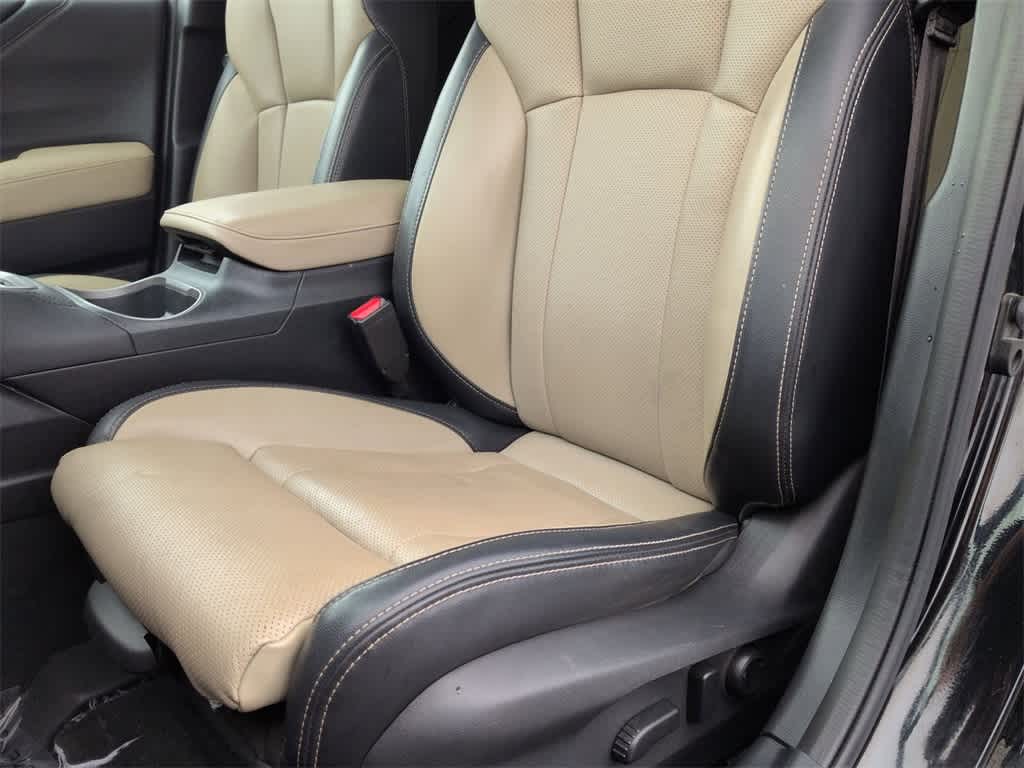 Thumbnail: 2022 Subaru Outback - 16