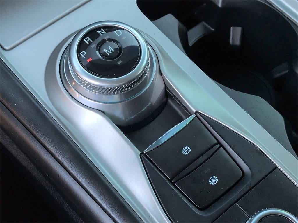 Thumbnail: 2021 Ford Explorer - 32